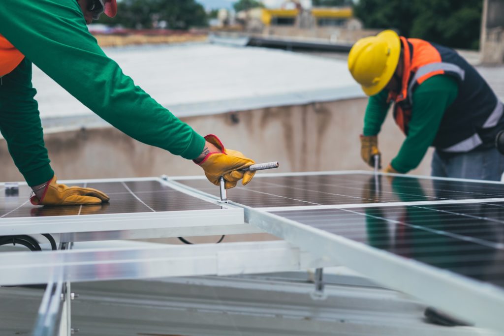 RAEE: definite le procedure per lo smaltimento dei pannelli fotovoltaici incentivati